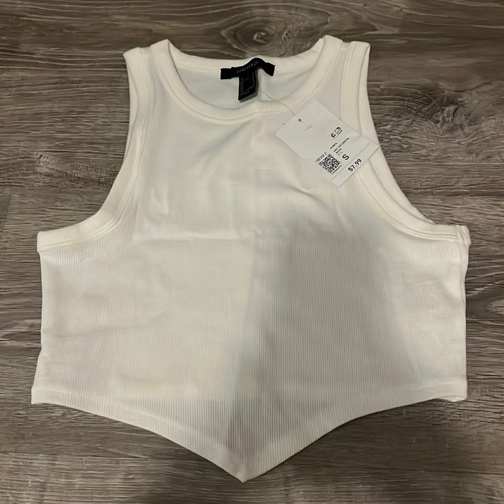 White cropped tank